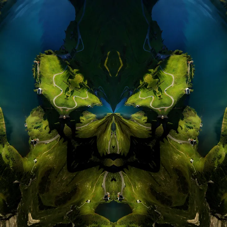 Mirror bot _35