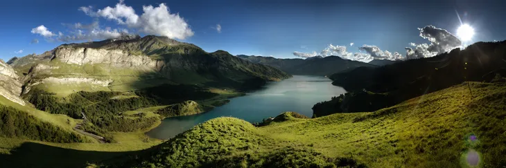 Lac de Roselend en été