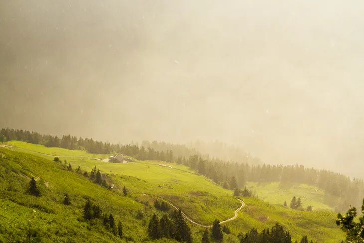 Orage et soleil
